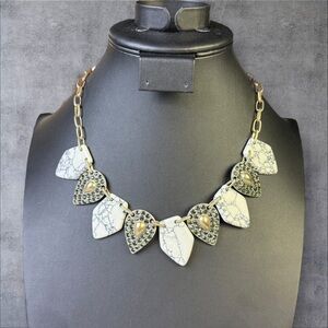 277. Max and Zoe Gold Tone Teardrop Bib Necklace Howlite & Marcasite